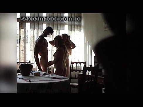 ❤️ Mmekọahụ enyi na-akpọ a ibu nwoke na a threesome na ya ❌ Anal porn ﹏